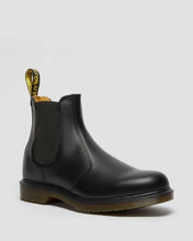 Load image into Gallery viewer, 2976 SMOOTH LEATHER CHELSEA BOOTS
