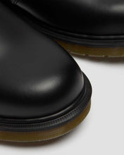 Load image into Gallery viewer, 2976 SMOOTH LEATHER CHELSEA BOOTS
