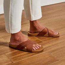 Load image into Gallery viewer, Kīpe‘a ‘Olu Women‘s Slide Sandals

