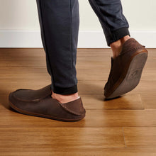 Load image into Gallery viewer, Moloā Men’s Nubuck Leather Slippers
