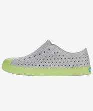 Load image into Gallery viewer, Native Jefferson Adult Mist Grey/ Sunny Green
