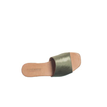 Load image into Gallery viewer, Ten Points Madeleine KHAKI GREEN SLIP ON
