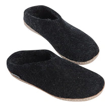 Load image into Gallery viewer, Glerups Slip-on Leather Charcoal
