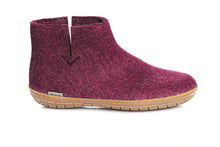 Load image into Gallery viewer, Glerups Honey Rubber Boot Cranberry
