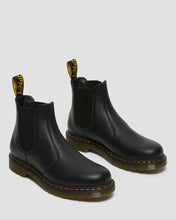 Load image into Gallery viewer, 2976 NAPPA LEATHER CHELSEA BOOTS BLACK
