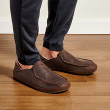 Load image into Gallery viewer, Moloā Men’s Nubuck Leather Slippers
