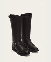 Load image into Gallery viewer, FRYE VERONICA SLOUCH TMBL FG BLACK
