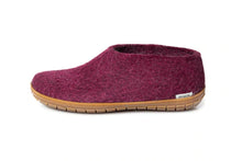 Load image into Gallery viewer, Glerups Shoe Honey Rubber Cranberry
