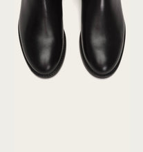 Load image into Gallery viewer, FRYE MELISSA BUTTON SHORT 2 BLACK
