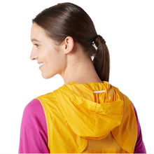 Load image into Gallery viewer, Smartwool Women&#39;s Merino Sport Ultralite Vest Mango Sorbet
