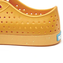 Load image into Gallery viewer, Native Jefferson Bloom Adult Dart Yellow/Benny Yellow/ Shell Speckles
