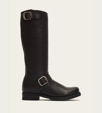 Load image into Gallery viewer, FRYE VERONICA SLOUCH TMBL FG BLACK
