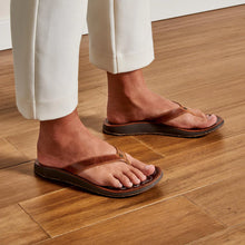 Load image into Gallery viewer, Paniolo Women’s Leather Beach Sandals
